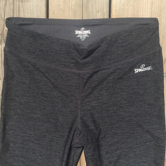 ☀️2 for 10☀️ Grey Spalding Cropped Leggings - Picture 2 of 3